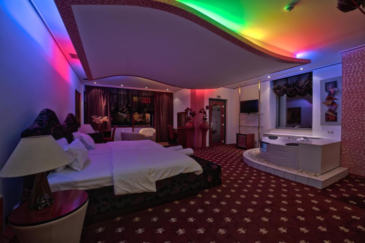 Hotel Rosa Blu 티라나 외부 사진